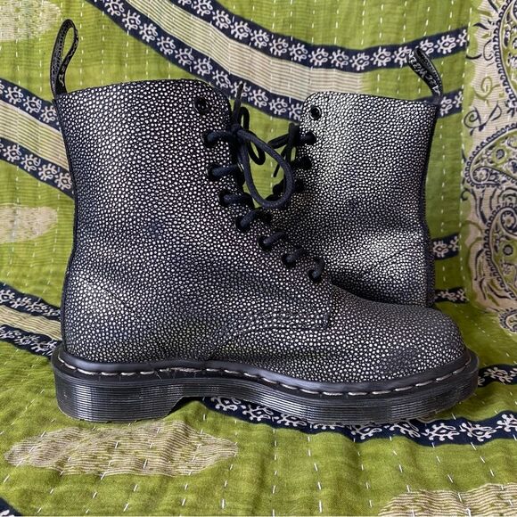 Dr. Martens Pascal Metallic Pebble Combat Boots Size 6 - Picture 8 of 16